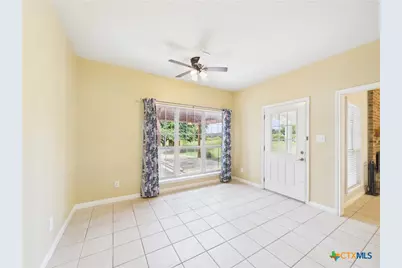 108 Deer Ridge Drive, La Vernia, TX 78121 - Photo 7
