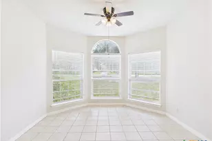 108 Deer Ridge Dr, La Vernia, TX 78121 - Photo 11