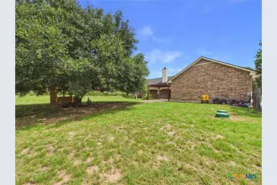 108 Deer Ridge Drive, La Vernia, TX 78121 - Photo 29