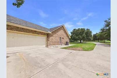108 Deer Ridge Drive, La Vernia, TX 78121 - Photo 25
