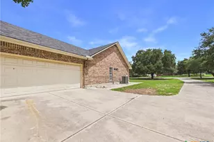 108 Deer Ridge Dr, La Vernia, TX 78121 - Photo 25
