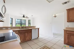 201 Hickory Run, La Vernia, TX 78121 - Photo 15