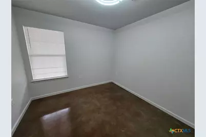 1037 W Court Street #C, Seguin, TX 78155 - Photo 13