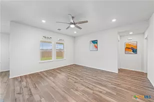 1137 Laila Ln, Belton, TX 76513 - Photo 5