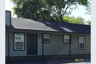 1037 W Court Street #Main, Seguin, TX 78155 - Photo 1
