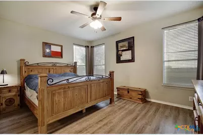 2234 Lakeline Drive, New Braunfels, TX 78130 - Photo 5