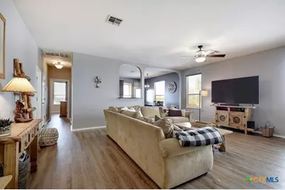 2234 Lakeline Drive, New Braunfels, TX 78130 - Photo 9