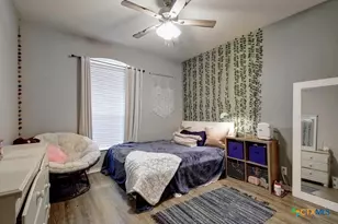 2234 Lakeline Dr, New Braunfels, TX 78130 - Photo 17
