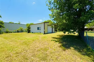 105 Curry Dr, Gatesville, TX 76528 - Photo 33