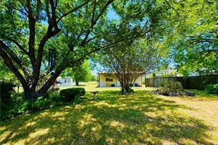 105 Curry Dr, Gatesville, TX 76528 - Photo 21