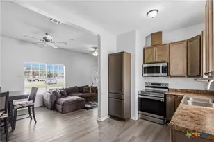1701 N Wheeler St, Victoria, TX 77901 - Photo 11