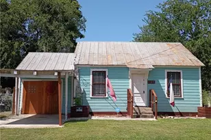 606 E Newman, Cuero, TX 77954 - Photo 1