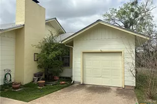 408 S Porter St, Lampasas, TX 76550 - Photo 7