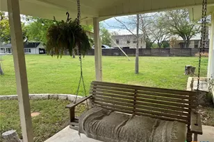 408 S Porter St, Lampasas, TX 76550 - Photo 5