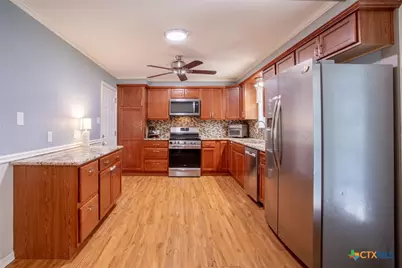 109 Norwich Glen Street, Victoria, TX 77904 - Photo 13