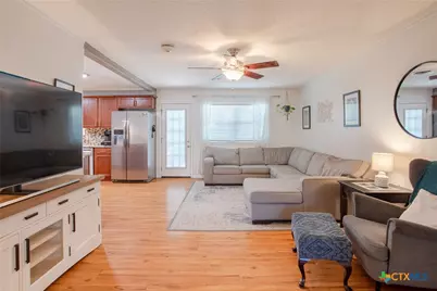 109 Norwich Glen Street, Victoria, TX 77904 - Photo 5
