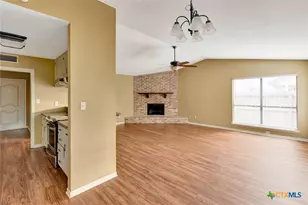 110 Concord Ln, Victoria, TX 77901 - Photo 7