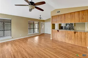 110 Concord Ln, Victoria, TX 77901 - Photo 5