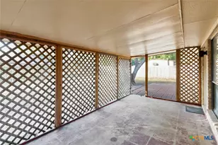 110 Concord Ln, Victoria, TX 77901 - Photo 25