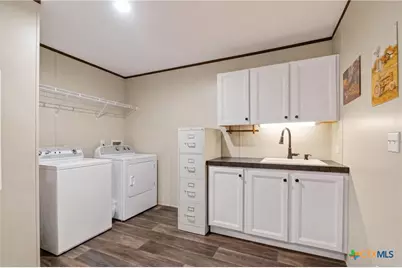 1576 Settlers Way, Seguin, TX 78155 - Photo 41