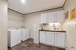 1576 Settlers Way, Seguin, TX 78155 - Photo 41