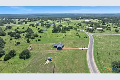 639 Blackbuck Ridge Drive, Lampasas, TX 76550 - Photo 37