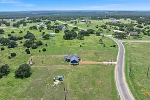 639 Blackbuck Rdg Dr, Lampasas, TX 76550 - Photo 37