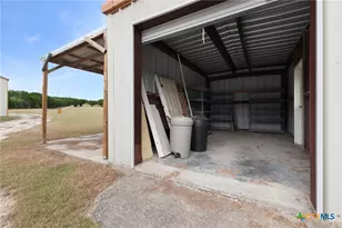 2742 County Rd 1045, Lampasas, TX 76550 - Photo 31