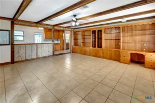 1103 Old Bloomington Rd, Victoria, TX 77905 - Photo 3