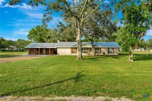 1103 Old Bloomington Rd, Victoria, TX 77905 - Photo 1