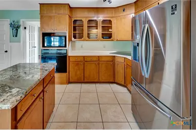 1103 Old Bloomington Road, Victoria, TX 77905 - Photo 11