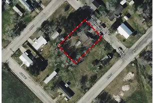 810 N Ave H, Shiner, TX 77984 - Photo 3