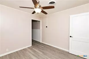 1606 S 31st St, Temple, TX 76504 - Photo 19