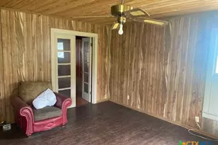 1001 Eisenhower St, Victoria, TX 77901 - Photo 9