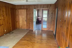 1001 Eisenhower St, Victoria, TX 77901 - Photo 7