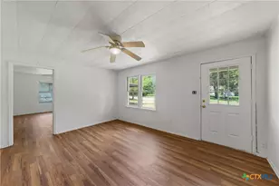 611 E 5th St, Cameron, TX 76520 - Photo 13