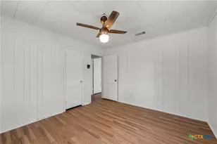 611 E 5th St, Cameron, TX 76520 - Photo 11