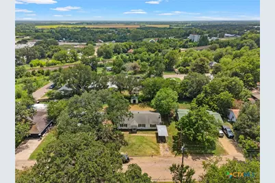 611 E 5th Street, Cameron, TX 76520 - Photo 21