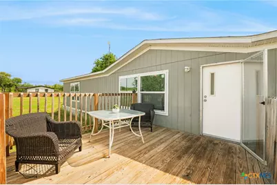 8954 County Road 128, Floresville, TX 78114 - Photo 5