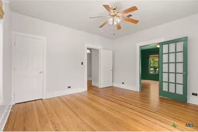 1120 N 1st Street, Temple, TX 76501 - Photo 11