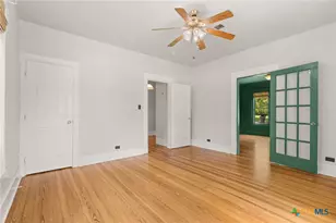 1120 N 1st St, Temple, TX 76501 - Photo 11
