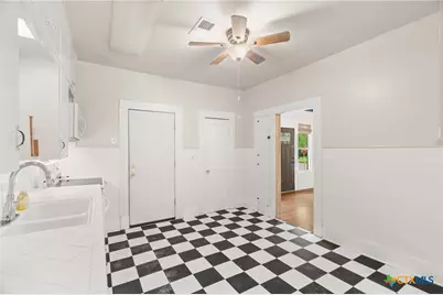 1120 N 1st Street, Temple, TX 76501 - Photo 19