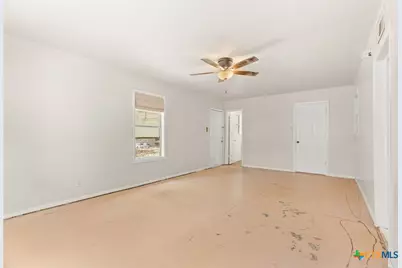 1120 N 1st Street, Temple, TX 76501 - Photo 15