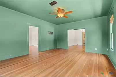 1120 N 1st Street, Temple, TX 76501 - Photo 7