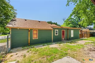 1120 N 1st St, Temple, TX 76501 - Photo 27