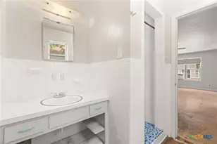 1120 N 1st St, Temple, TX 76501 - Photo 17