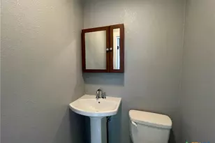 1110 S 9th St, Temple, TX 76504 - Photo 23