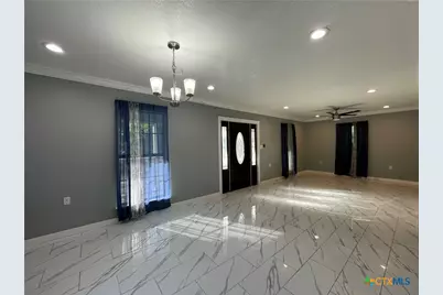 1110 S 9th Street, Temple, TX 76504 - Photo 7