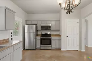 193 Rosedale Ave, New Braunfels, TX 78130 - Photo 11