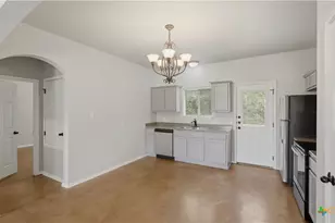 193 Rosedale Ave, New Braunfels, TX 78130 - Photo 9